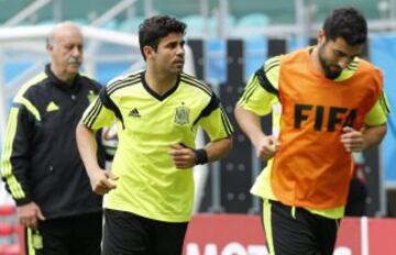 Los jugadores de la selección española Diego Costa y Raúl Albiol 
