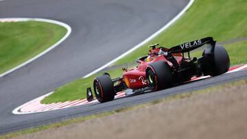 SUZUKA, JAPAN - OCTOBER 08: Carlos Sainz of Spain driving (55) the Ferrari F1-75 on track during final practice ahead of the F1 Grand Prix of Japan at Suzuka International Racing Course on October 08, 2022 in Suzuka, Japan. (Photo by Clive Rose/Getty Images)