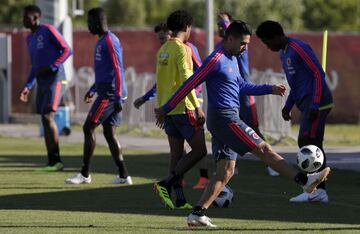 La Selección Colombia sigue en su preparación para el duelo ante Japón. El grupo entrenó completó en su última práctica en Kazán 