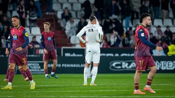 Pacheco, tras estrellar su disparo contra los postes.