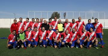 Hoy 1 de noviembre los veteranos del Torrejón y del Rayo Vallecano han goleado a la ELA en un partido solidario disputado en el Campo Municipal Las Veredillas.