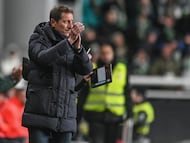 Partido entre el Burgos CF y el R. Racing Club celebrado en el estadio ‘El Plantío’, Burgos.
Ramis, entrenador del Burgos
23-11-2025 - Ricardo Ordóñez