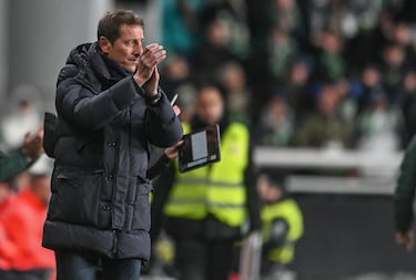 Duelo entre tapados para el playoff y reseteados por el VAR