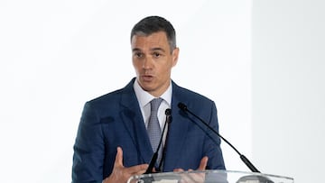 El presidente del Gobierno, Pedro S¨¢nchez, interviene durante la clausura de la Asamblea anual del Instituto de la Empresa Familiar (IEF), en el Teatro Real, a 8 de mayo de 2024, en Madrid (Espa?a). S¨¢nchez participa en la ceremonia de clausura de la Asamblea anual del Instituto de la Empresa Familiar (IEF) cinco a?os despu¨¦s de asistir a un acto de esta organizaci¨®n empresarial.
08 MAYO 2024;CLAUSURA;ASAMBLEA;INSTITUTO;EMPRESA;FAMILIAR;PSOE
Eduardo Parra / Europa Press
08/05/2024