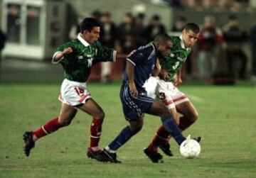 En el partido eliminatorio frente a Guatemala el 8 de octubre de 2005, el 'Guille' abrió el marcador. Fue el primero de sus siete goles con la camisa 'tricolor'.