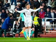 Jefté celebra su gol en el partido de LaLiga Hypermotion contra el Castellón.