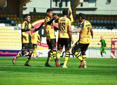 Costó US$ 1,5 millones, pasó por la U y UC y busca club: “Estoy cesante; no hay que regodearse”