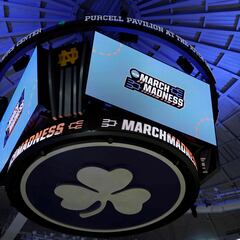 These are the top 10 most iconic March Madness moments