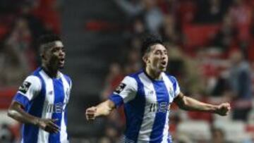 Herrera marc&oacute; su sexto gol de la temporada contra el Benfica. 