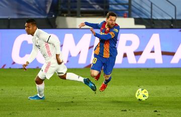 Casemiro y Messi.