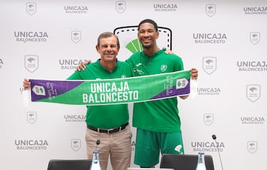 Kameron Taylor se presenta y Saint Supery no se va cedido