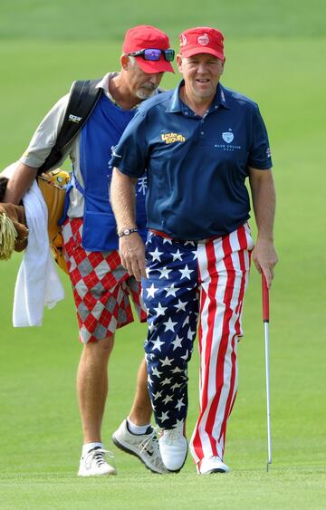 El golfista John Daly y sus extravagantes pantalones