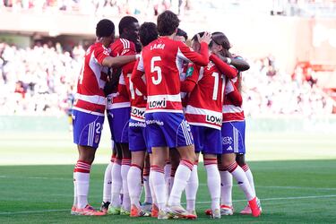 Aprobados y suspensos del Granada: A Pacheta casi se le atraganta el cafelito