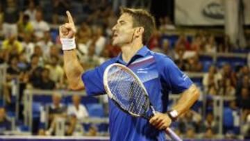 Tommy Robredo celebra uno de los puntos. 