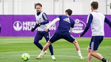 El Pucela calienta motores para el partido en Anduva