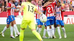 GIRONA, 20/08/2023.- El centrocampista venezolano del Girona FC Yangel Herrera (2d) celebra su gol, durante el partido de la segunda jornada de Liga en Primera División entre el Girona FC y el Getafe CF hoy domingo en el estadio municipal de Montilivi, en Girona. EFE/David Borrat.
