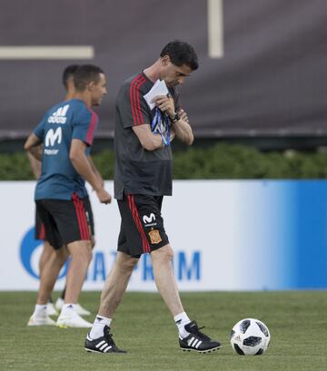 El primer entrenamiento de Hierro con España en imágenes