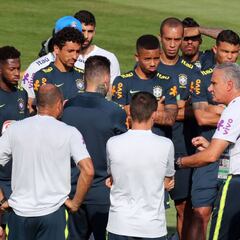 Brasil viajó a Samara para los octavos ante México