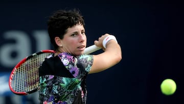 Carla Su&aacute;rez Navarro in action in Dubai. 