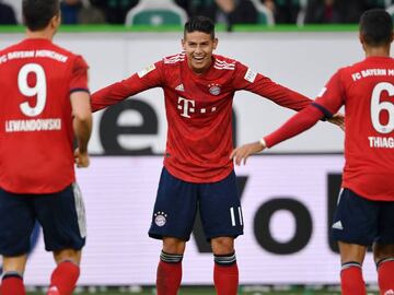 James sonr&iacute;e en el Bayern: Gol y fin de la mala racha