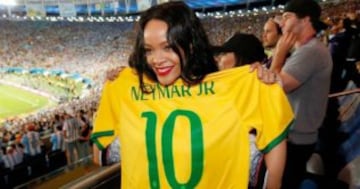 Rhiana fiel seguidora de Neymar JR.