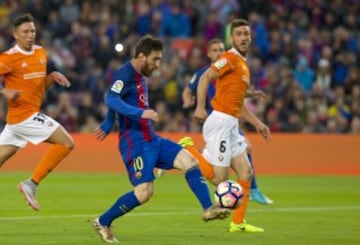 Messi marca el 1-0.