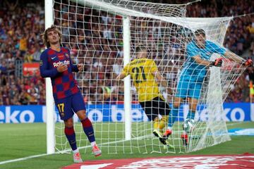 Barcelona's Antoine Griezmann saw his effort disallowed for offside