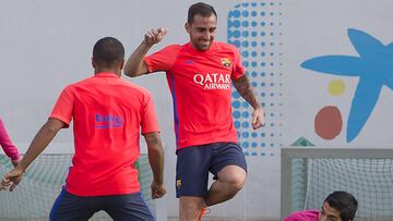 En la Peña de Alcácer hay poca actividad y ya ni se ve el fútbol