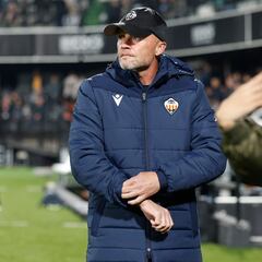 Schreuder busca la redención en el Carlos Belmonte