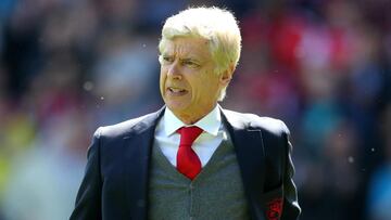 Arsène Wenger looks for return to football after break