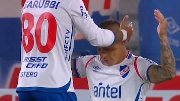 Vargas calla las críticas en Uruguay con este gol: su festejo lo dice todo