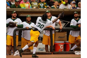 El divertido juego de softball de los Green Bay Packers