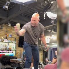 “Stone Cold” Steve Austin goes viral again on bar in Las Vegas