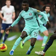 Buen juego de Davinson en clasificación de Tottenham
