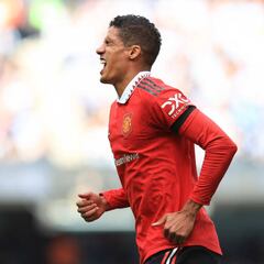 Varane no levanta cabeza