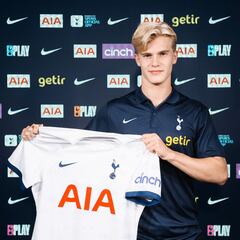 Oficial: Bergvall planta al Barça y ficha por el Tottenham