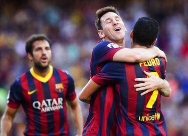 El Barça arrolla e impresiona