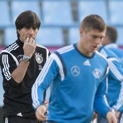 Ter Stegen y Kroos, en la lista para jugar ante España y Brasil