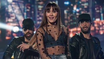 Aitana Ocaña actúa en el escenario del festival de Eurovisión Operación Triunfo el 29 de enero de 2018 en Barcelona, España.