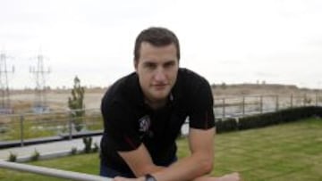 Jurkiewicz, con el polo del Atlético de Madrid.