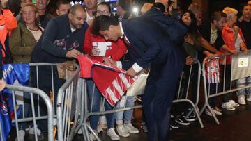 Rodrigo, ayer en la llegada del Atlético a Castellón para medirse al Villarreal.