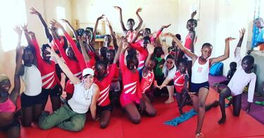 Niñas de España y Chad, unidas por un sueño olímpico