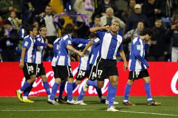 El Hércules estuvo en Primera por última vez en la temporada 2010-11. Tras su descenso permaneció tres cursos en Segunda y desde la 2014-15 milita en Segunda B. El equipo alicantino disputó la máxima categoría en 20 ocasiones. En la 2010-11, tenía en la plantilla a Trezeguet y a Nelson Valdez, pero a pesar de ello acabaron penúltimos. Y eso que en la segunda jornada vencieron al Barça por 0-2, que llevaba 16 meses sin perder en su estadio.