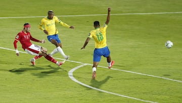 Soccer Football - African Champions League - Quarter Final First Leg - Al Ahly v Mamelodi Sundowns - Al Salam Stadium, Cairo, Egypt - May 15, 2021 Al Ahly's Taher Mohamed scores their first goal REUTERS/Amr Abdallah Dalsh