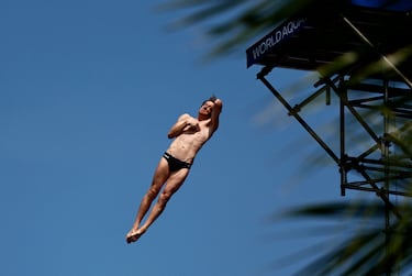 Gimeno, líder mundial en el debut de los saltos de gran altura