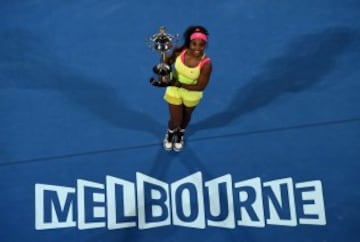 Serena Williams se quedó con el 19° título grande de su carrera, tras vencer a Maria Sharapova.