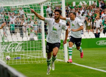 Los fichajes siguen sumando. Arana debutó con gol en el Martínez Valero y en esta ocasión Andrés Martín, en su primera titularidad, decantó el Racing - Amorebieta.