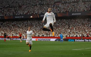 3-0. Youssef En-Nesyri celebra el tercer tanto que marca en el minuto 80 de partido. Segundo gol en su cuenta particular.