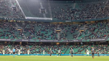 La grada del Villamarín, desangelada en el duelo del Betis ante el Dinamo de Zagreb.