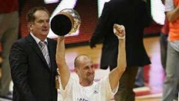 Herreros anuncia su retirada